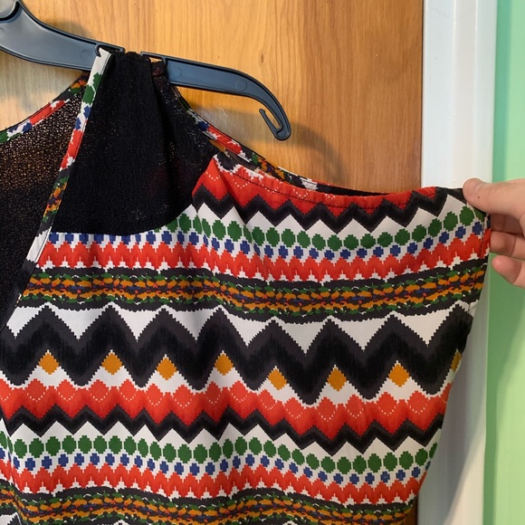Multicolored Patterned Cold Shoulder Top - Picture 7 of 8